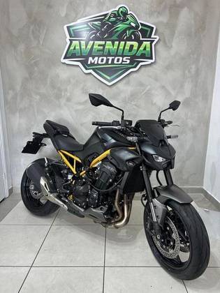 KAWASAKI Z900 KAWASAKI Z900